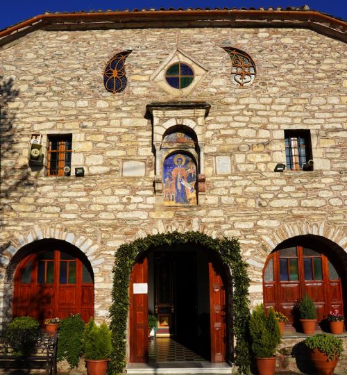 Church Agioi antonioi Agias